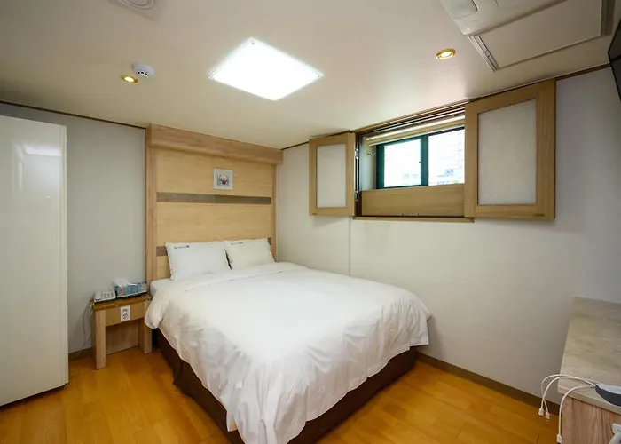Daeyoung Hotel Myeongdong
